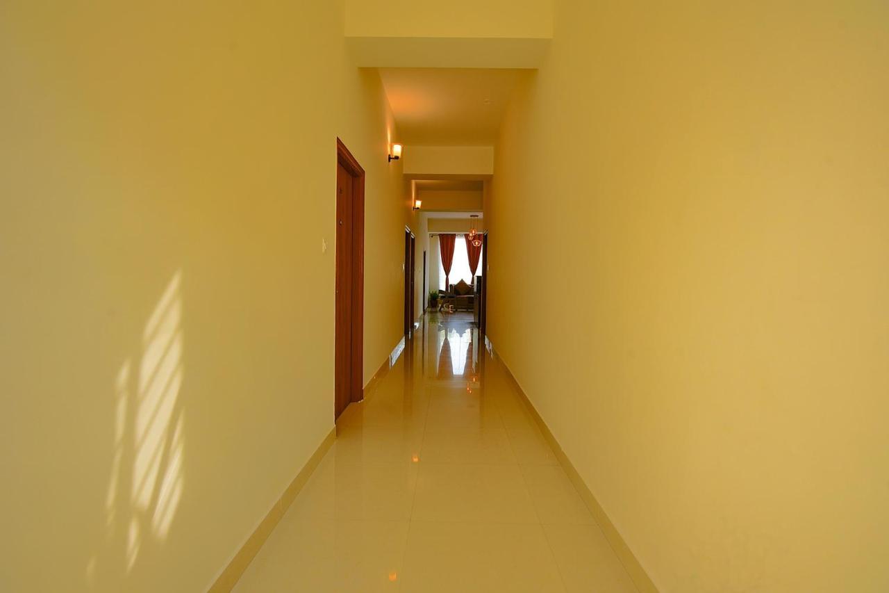 Fabhotel Gr Lake View - Btm Layout 班加罗尔 外观 照片