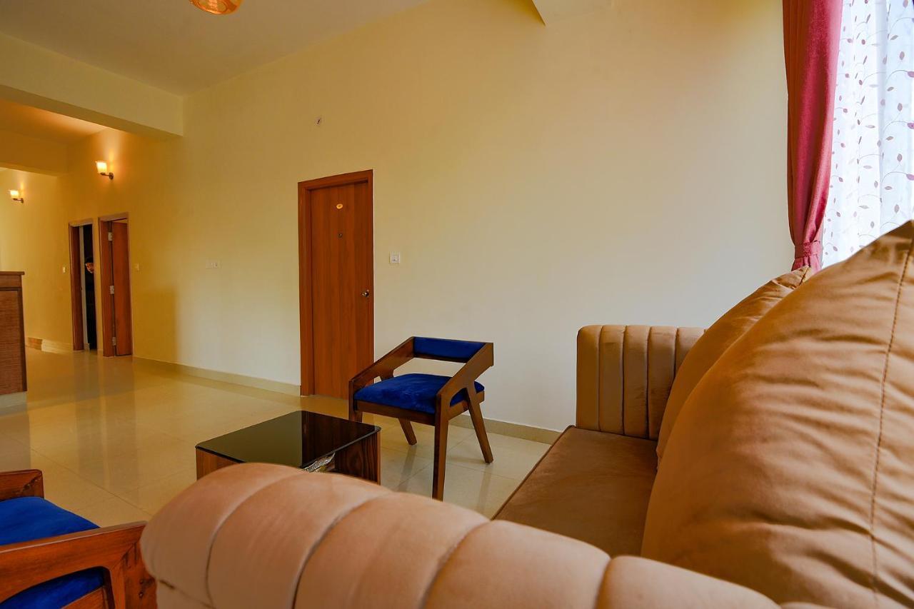 Fabhotel Gr Lake View - Btm Layout 班加罗尔 外观 照片